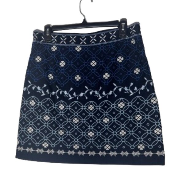 Loft Navy White Embroidered Lined Mini Skirt Classic Chic Size 8 - Picture 3 of 8